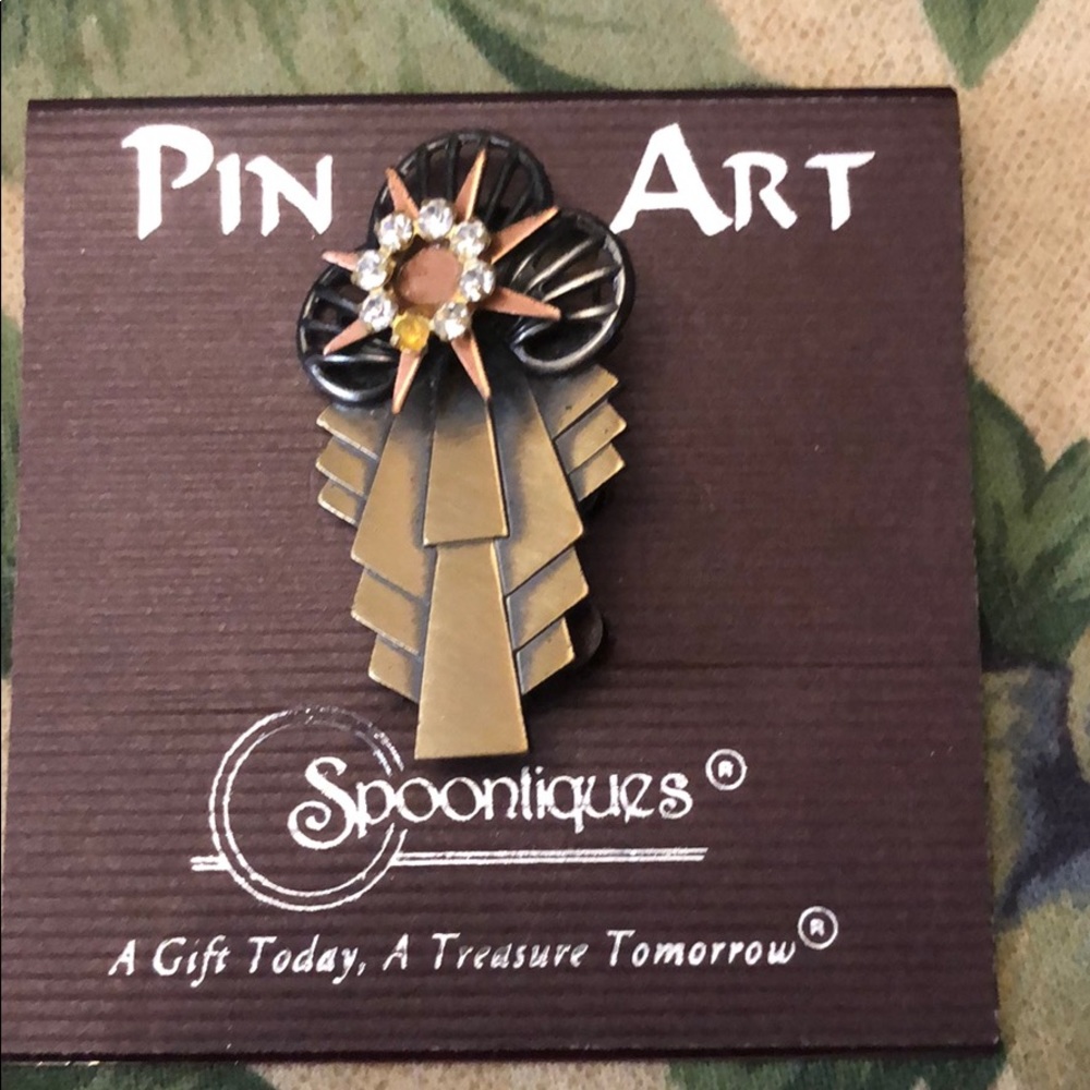 Angel pin art beautifully crafted, bronze metal